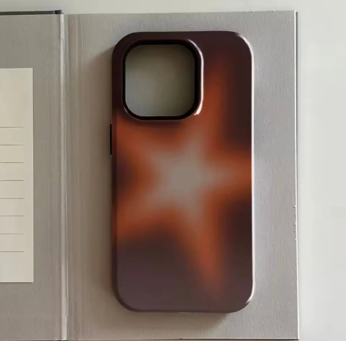 COQUE IPHONE ÉTOILE FLUIDE | Coque Vintage Espresso Aesthetic - Muses GalerieIphone 12
